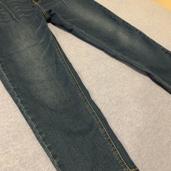 Mama Jeans - Picture 1 of 4